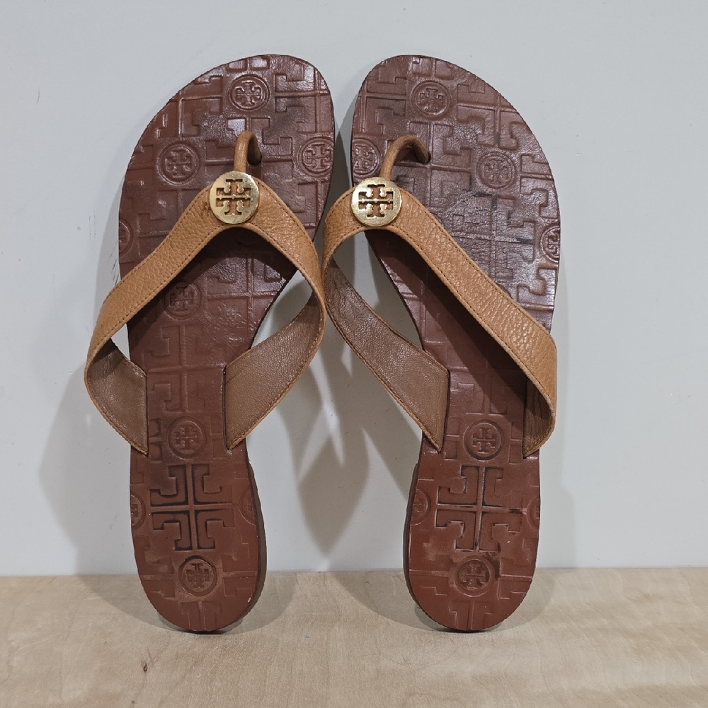 🌾 Tory Burch Brown Sandals with Gold Logo
